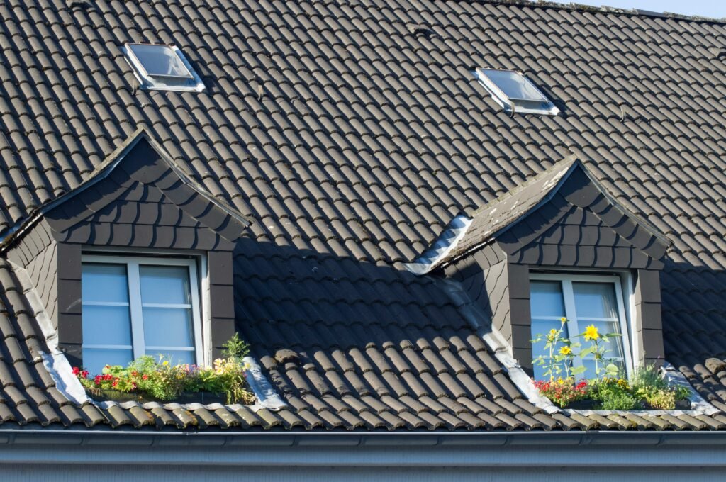 Asphalt Shingles: Types, Features, and Key Context Asphalt Shingles: Types, Features, and Key Context
